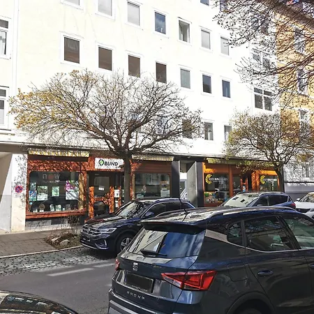 Apartment Gemütliche Im östlichen Ringgebiet - Ideal Für Familien Und Touristen, Schnelles Wlan, 24h Check-in