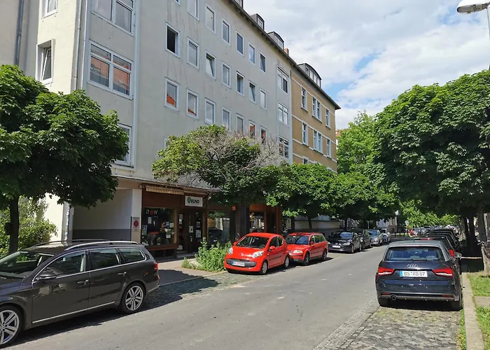 Helle, Gemuetliche Wohnung Nahe Universitaet, Schnelles Wlan & 24H Check-In